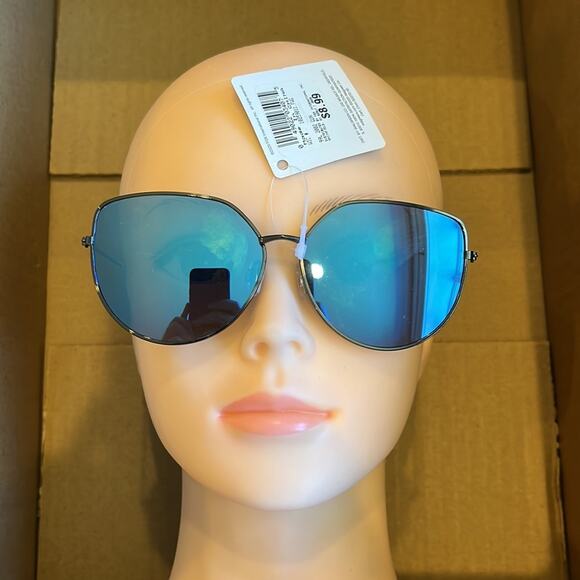 100% UVA UVB Protection Mirrored Sunglasses Gunmetal White - Picture 6 of 10